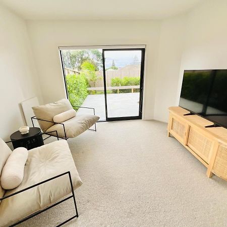 Deluxe Downtown Mount Maunganui Villa Bagian luar foto