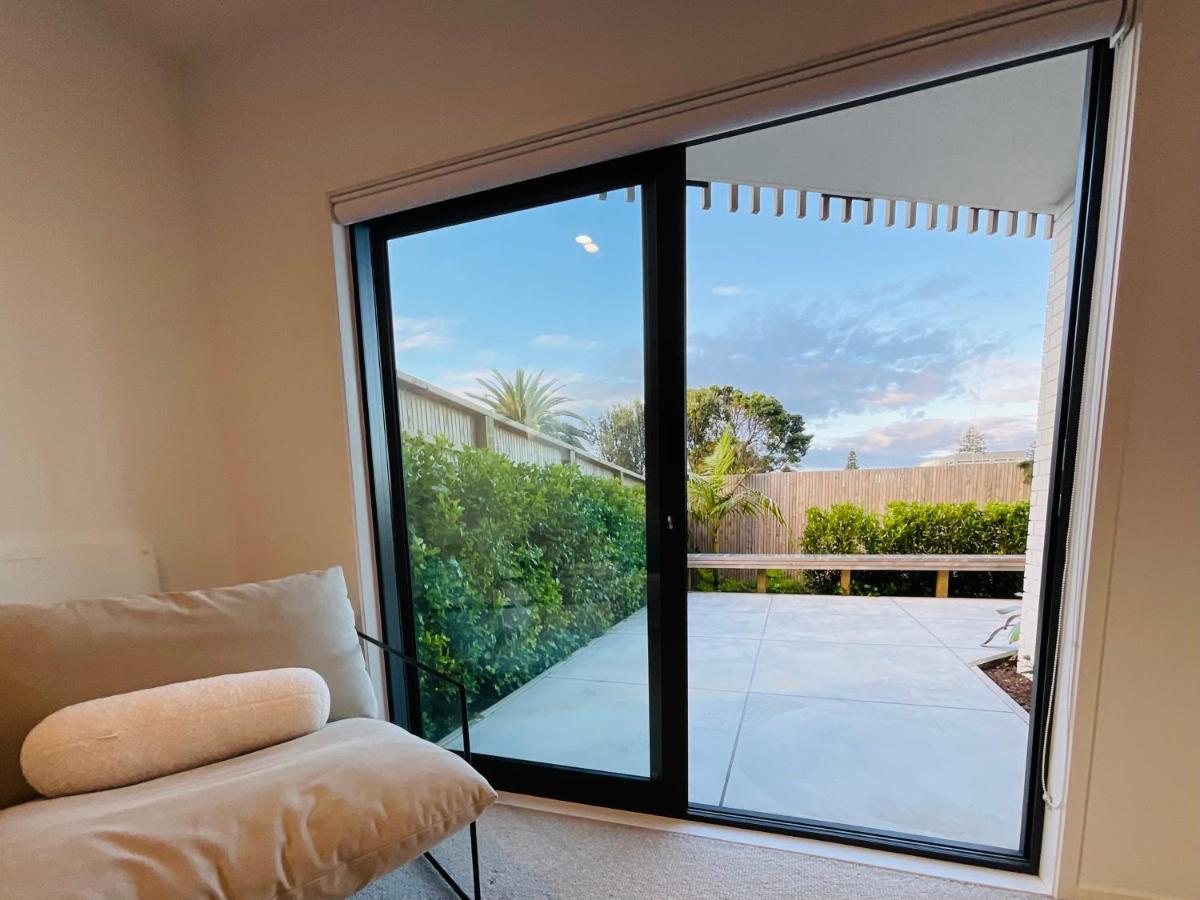 Deluxe Downtown Mount Maunganui Villa Bagian luar foto
