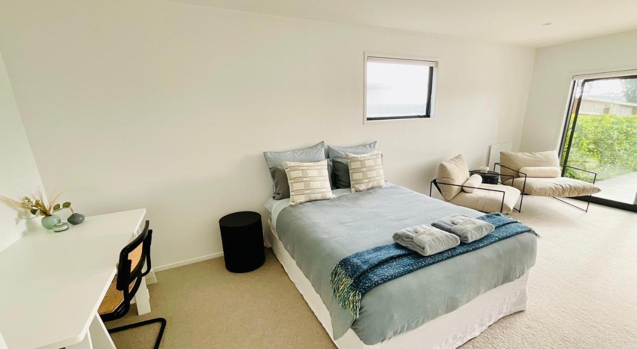 Deluxe Downtown Mount Maunganui Villa Bagian luar foto