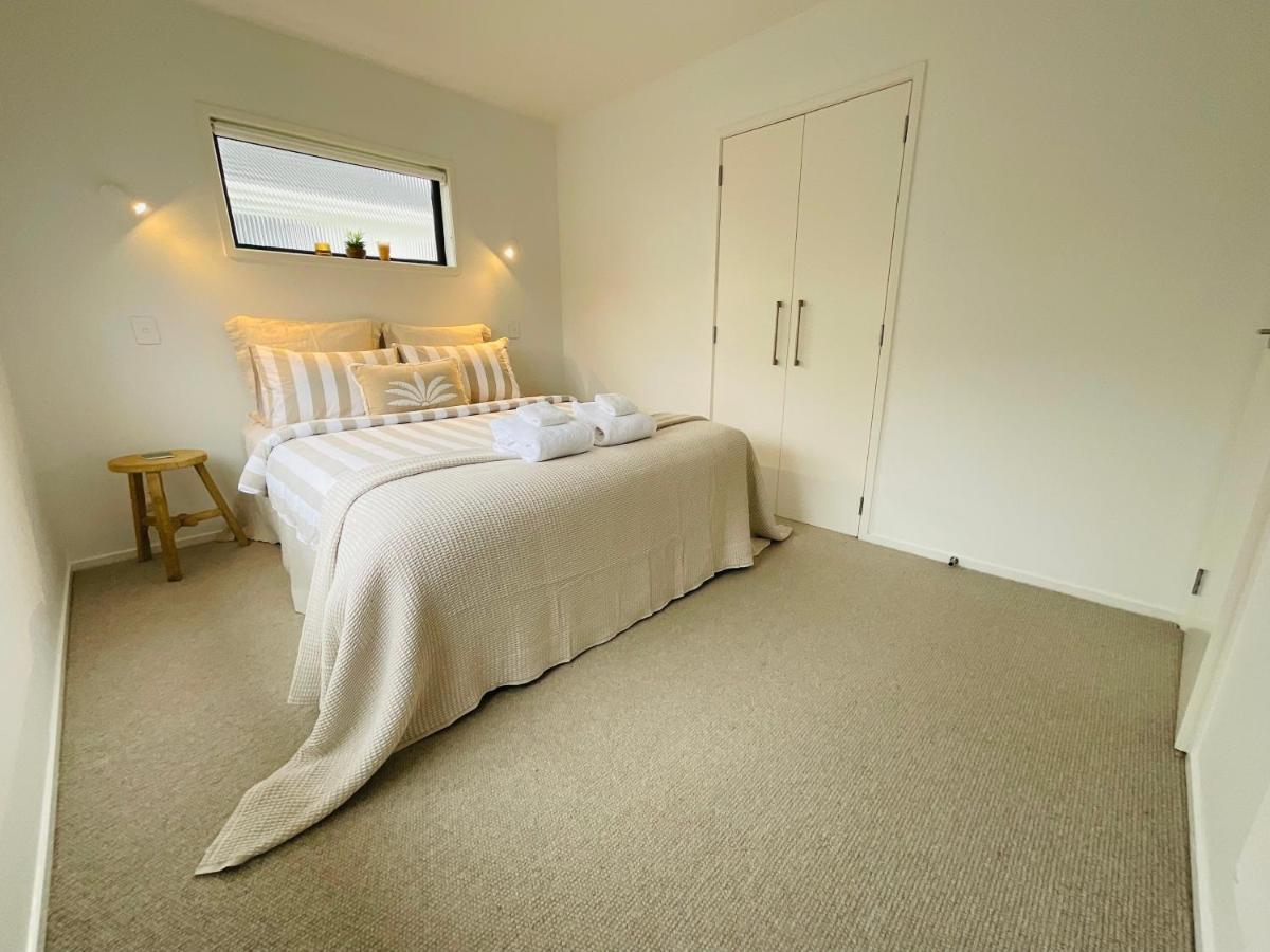 Deluxe Downtown Mount Maunganui Villa Bagian luar foto
