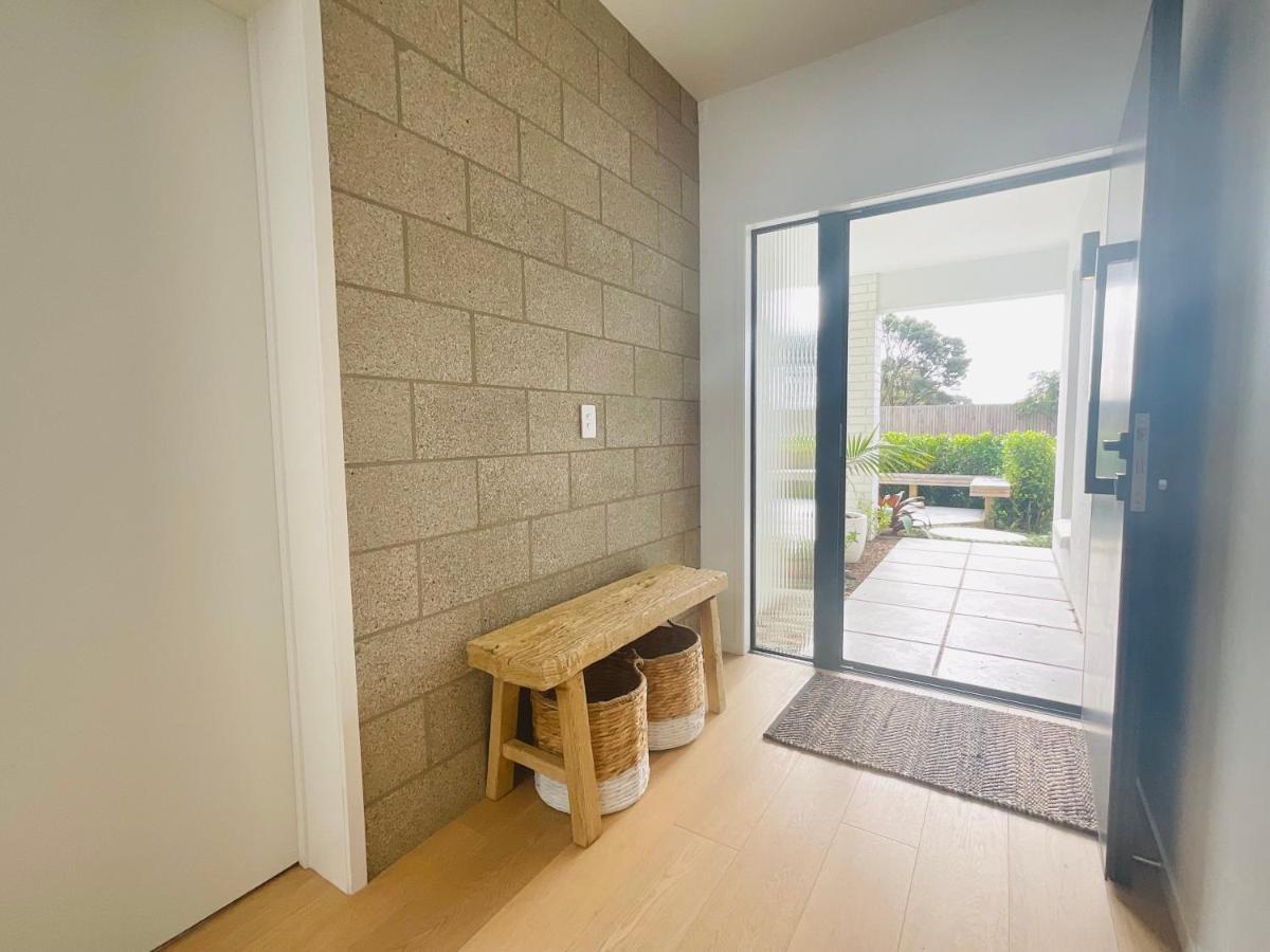 Deluxe Downtown Mount Maunganui Villa Bagian luar foto